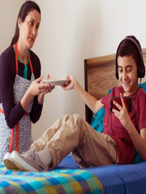 وقتی بچه ها در خانواده های فرزند سالار رفتار نادرستی انجام میدهند